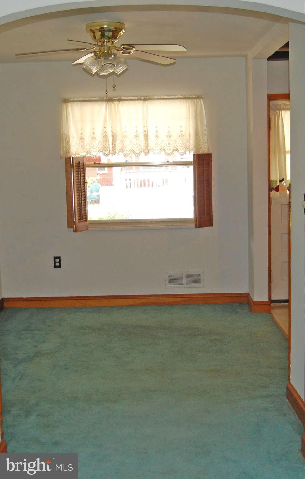 1926 Ormand Road Baltimore, MD 21222 - Photo 4 of 14 Dining Room