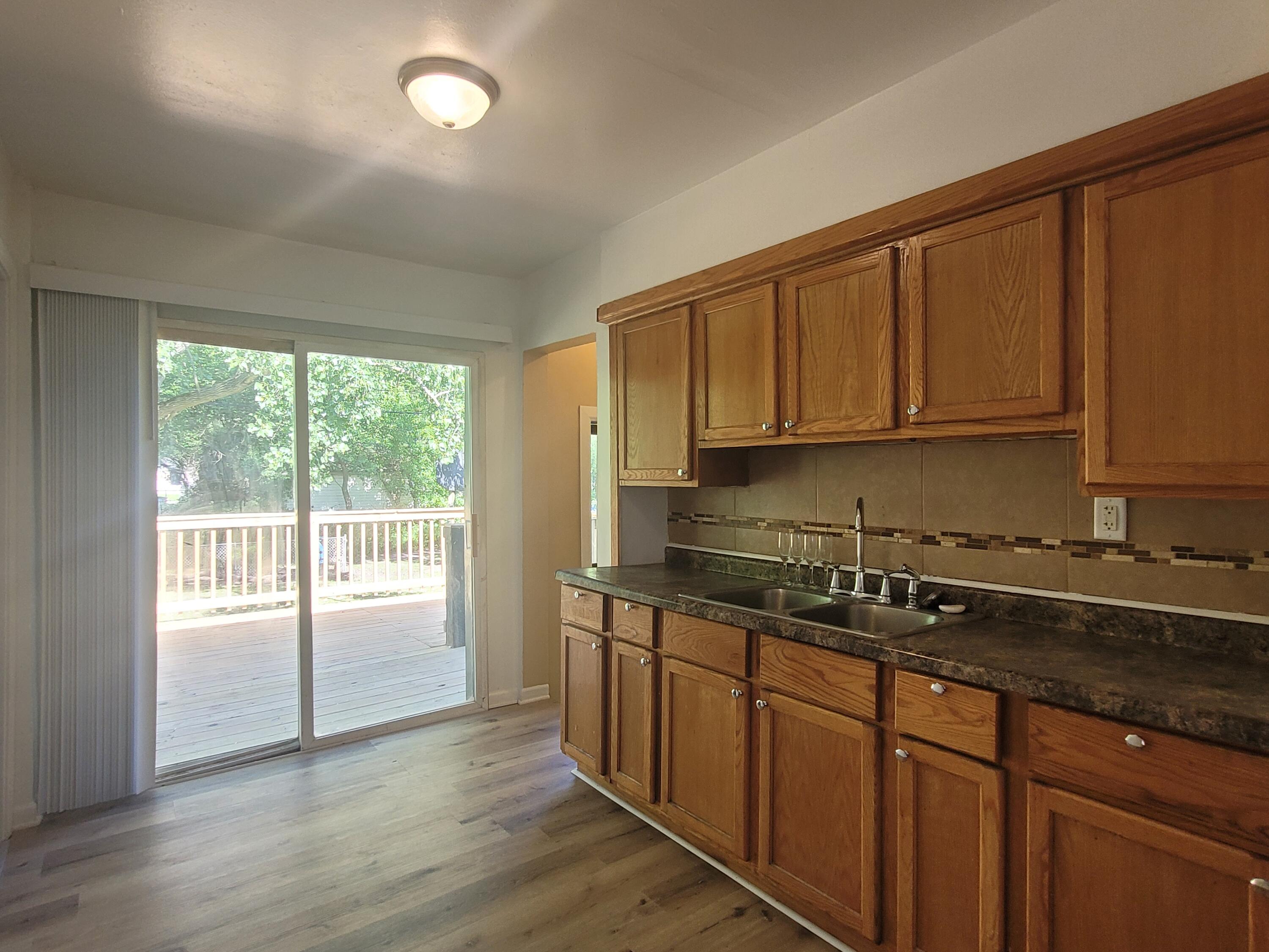 2221 Ohio Street Gary, IN 46407 - Photo 3 of 20 3000x2250