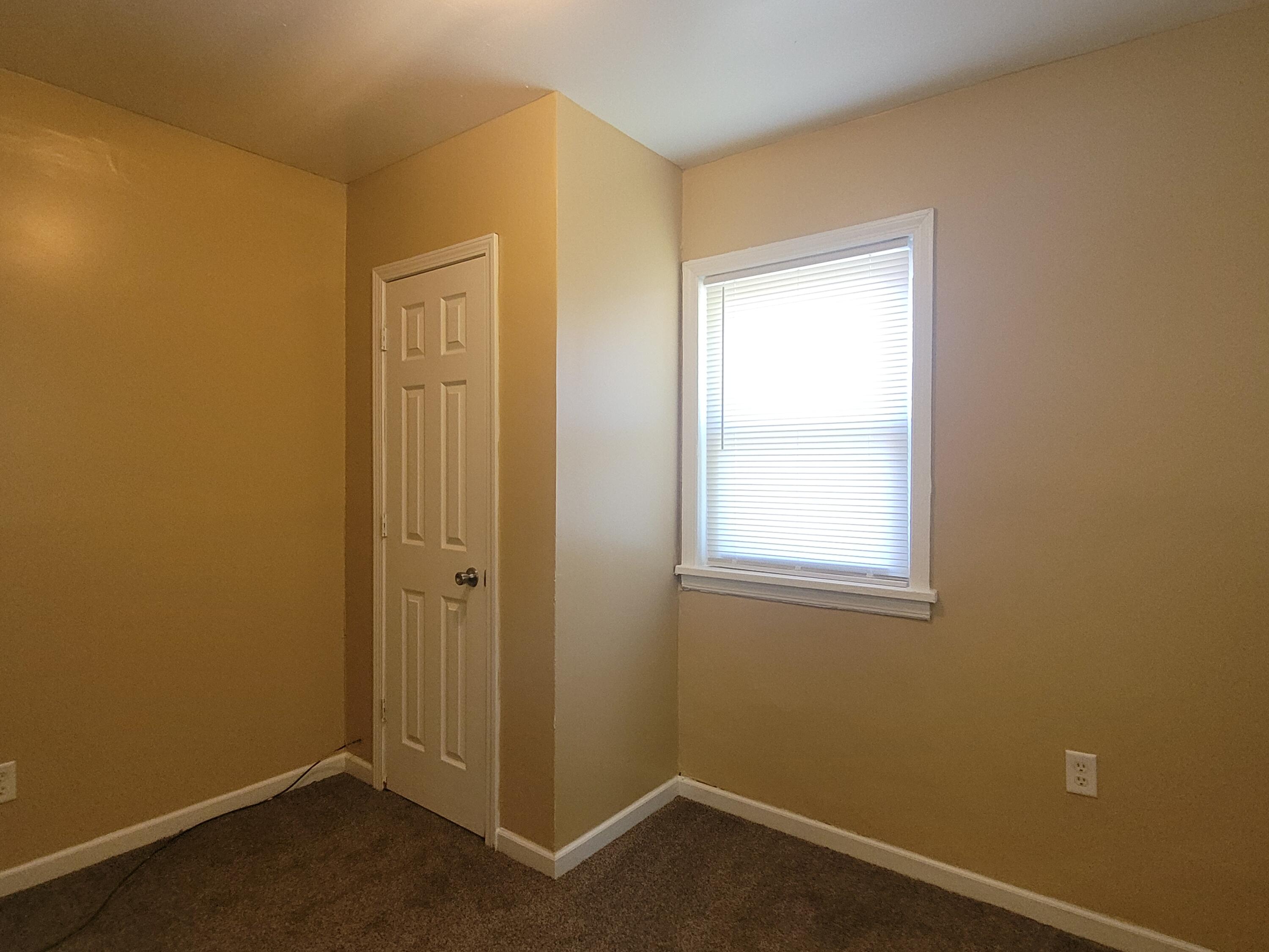 2221 Ohio Street Gary, IN 46407 - Photo 8 of 20 3000x2250