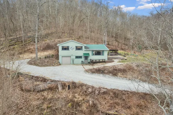 $255,000 | 4718 Highway 8, Augusta, KY 41002