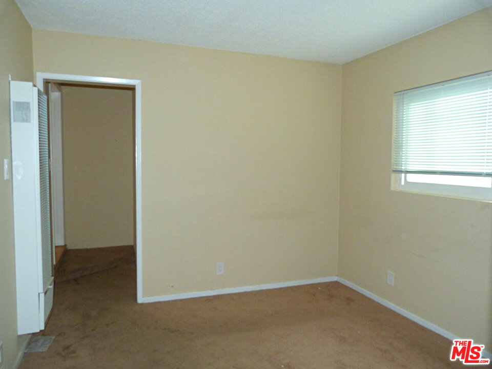 12139 Clarkson Road Los Angeles, CA 90064 - Photo 6 of 12