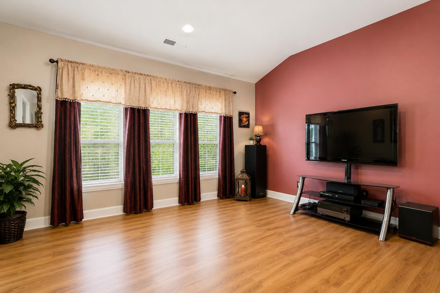 61235 Splendor Lane Bend, OR 97702 - Photo 38 of 52 Bonus room/media room/flex space/additional bedroom