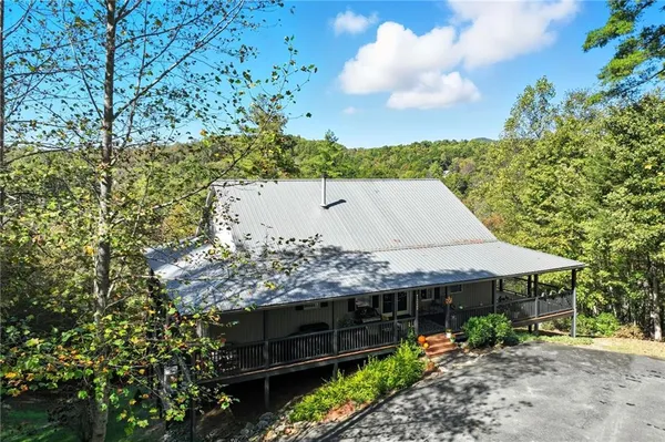 $658,000 | 136 Ross Road, Mineral Bluff, GA 30559