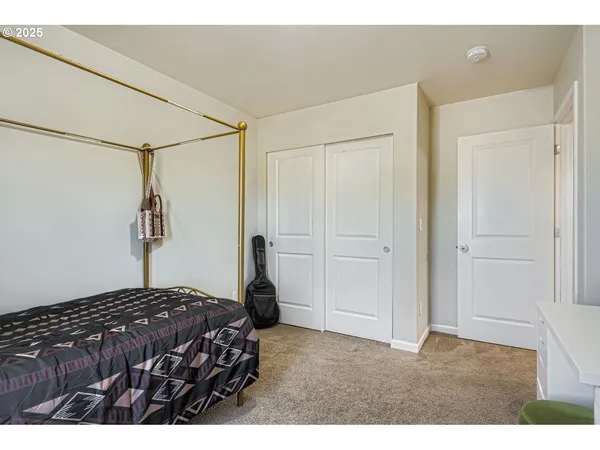 $479,900 | 900 Bear Creek Drive, Molalla, OR 97038