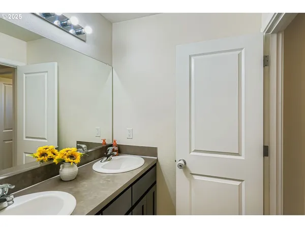 $479,900 | 900 Bear Creek Drive, Molalla, OR 97038