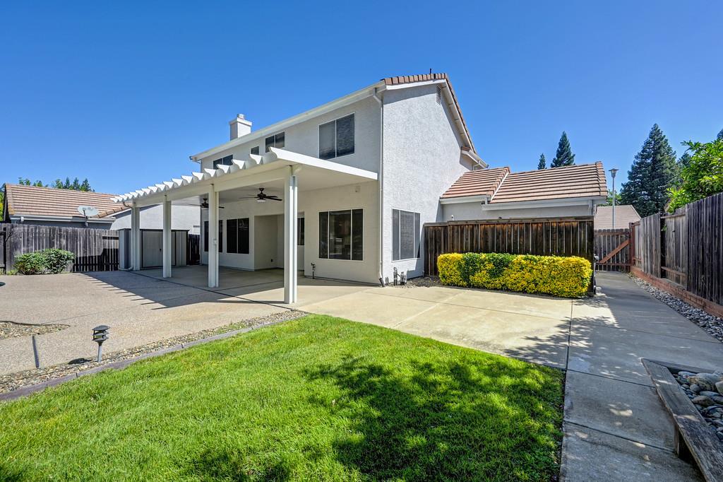 15212 Medella Circle Rancho Murieta, CA 95683 - Photo 30 of 32