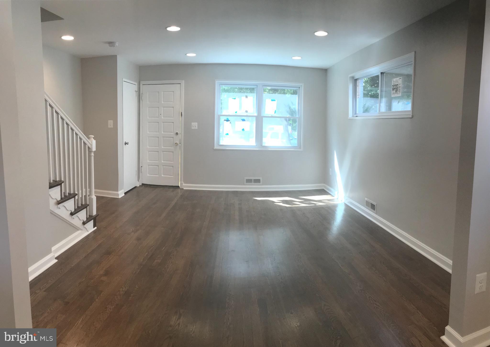 720 Ridge Road Southeast Washington, DC 20019 - Photo 14 of 27 Living Room 1