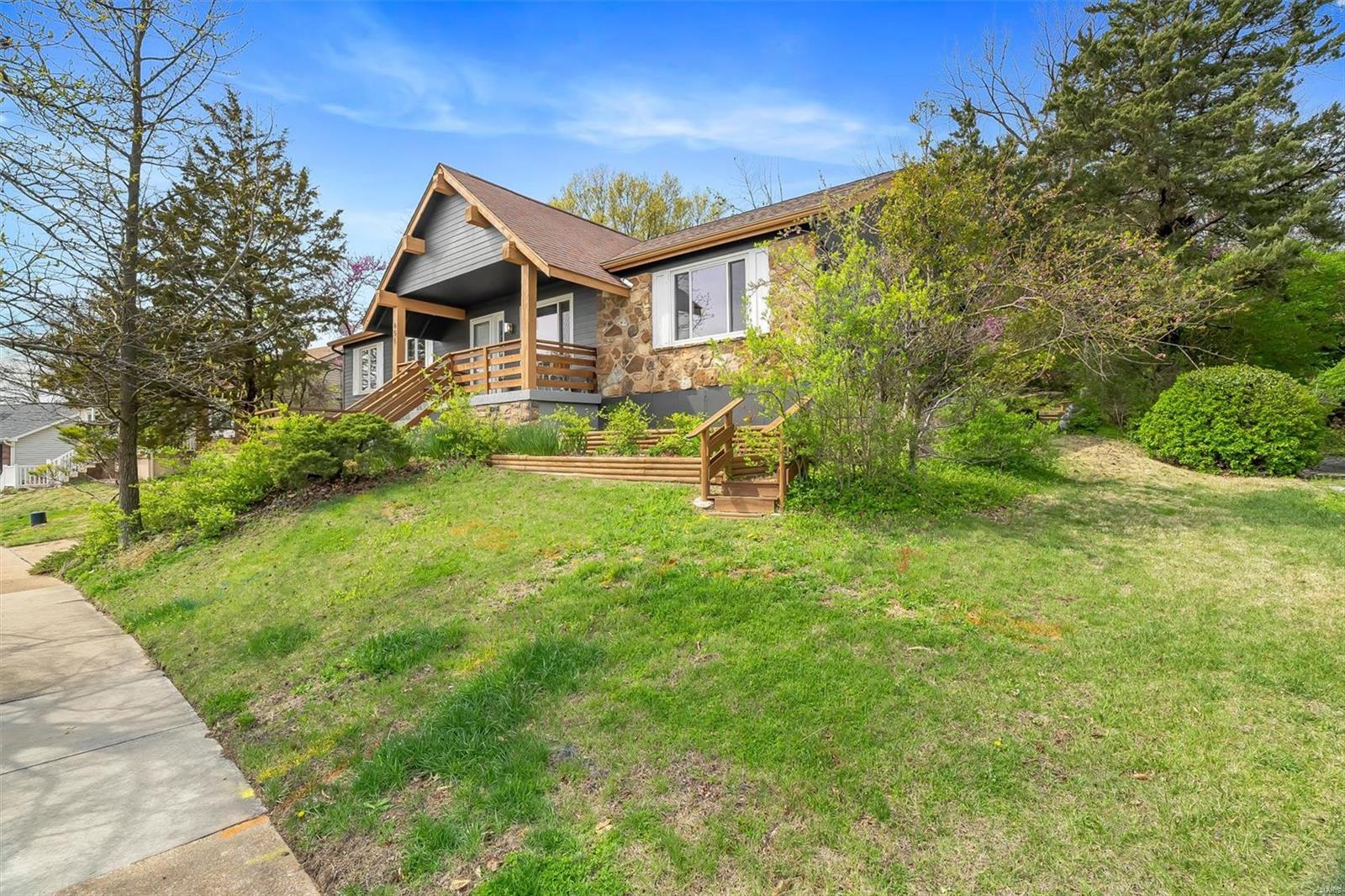 651 Waterford Ridge Drive Ballwin, MO 63021 - Photo 3 of 43 Gallery Image 3