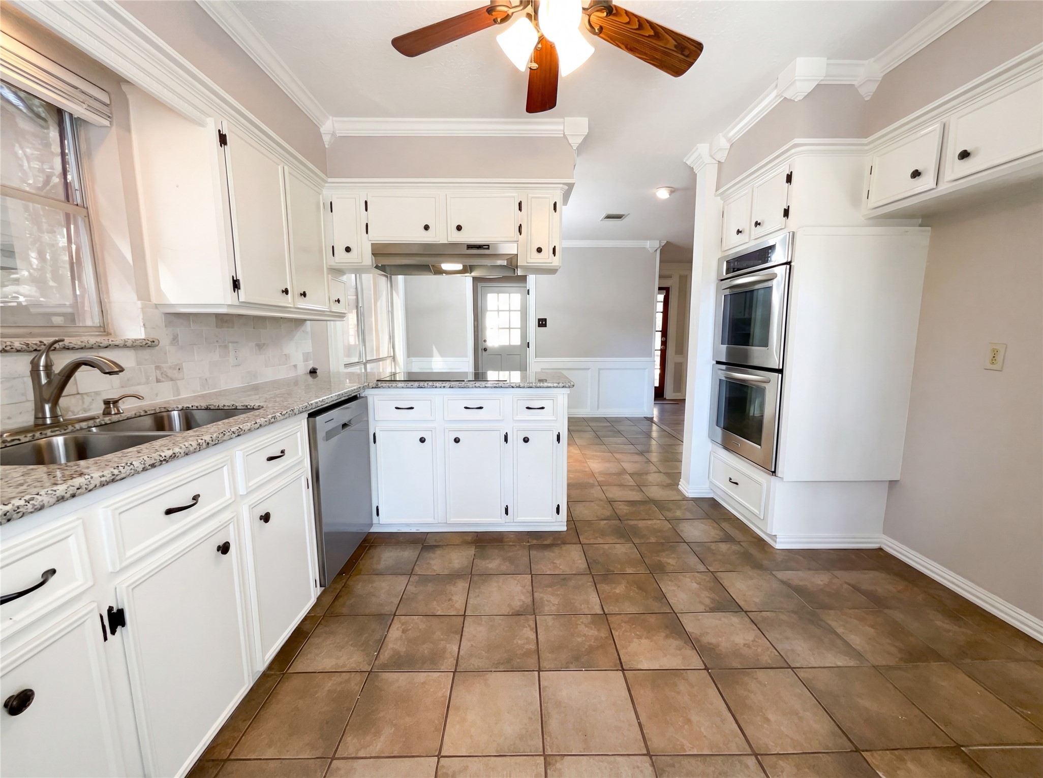 5306 Glenmere Lane Spring, TX 77379 - Photo 10 of 23