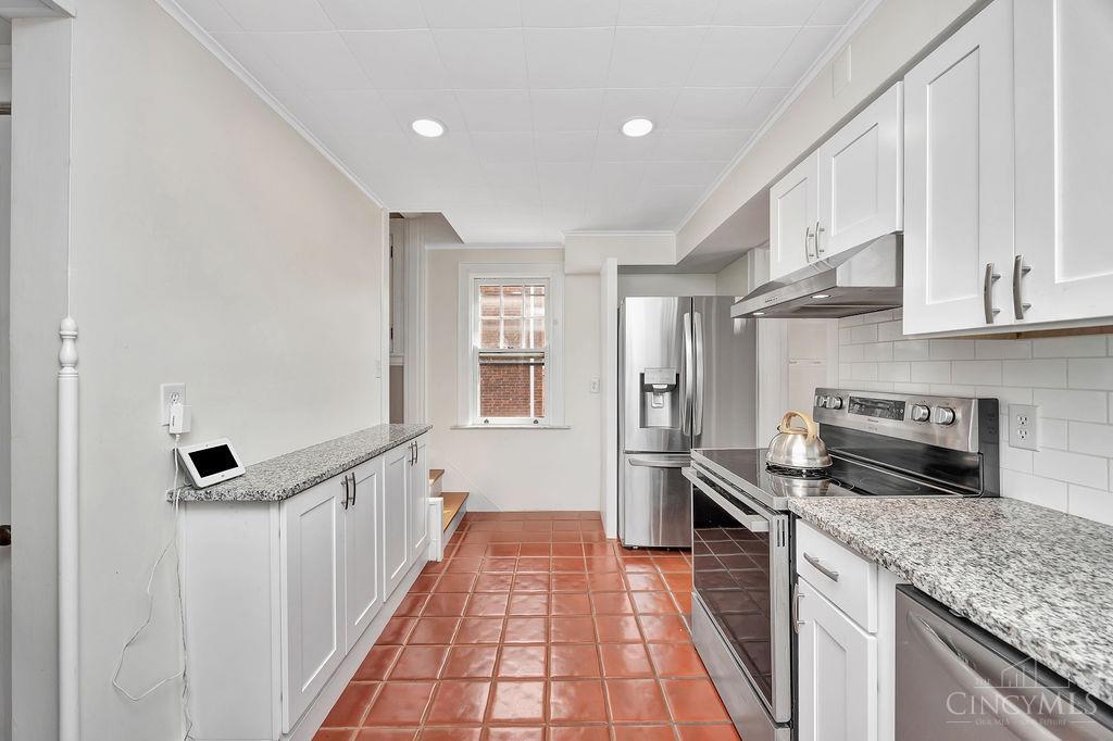 2913 Madison Road Cincinnati, OH 45209 - Photo 16 of 45