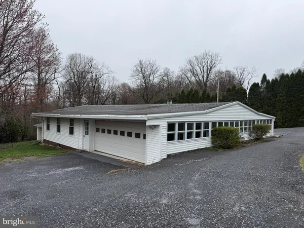 $279,995 | 21 Crest Lane, Palmyra, PA 17078