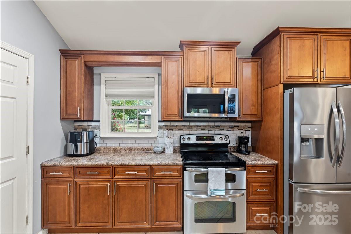 1925 Hines Circle Road Stanley, NC 28164 - Photo 10 of 26 Gallery Image 10