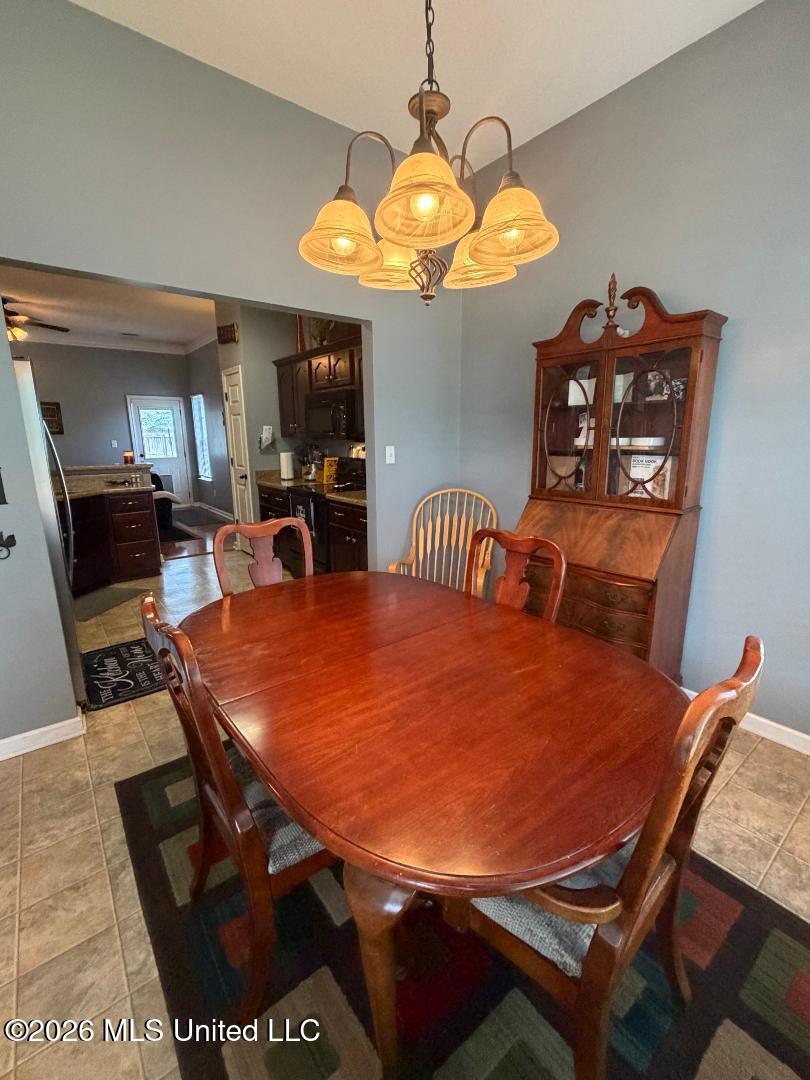 328 Vaiden Ridge Drive North Hernando, MS 38632 - Photo 3 of 16 Dining Room 2