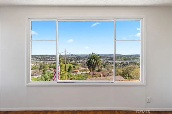 a view of a window in a room