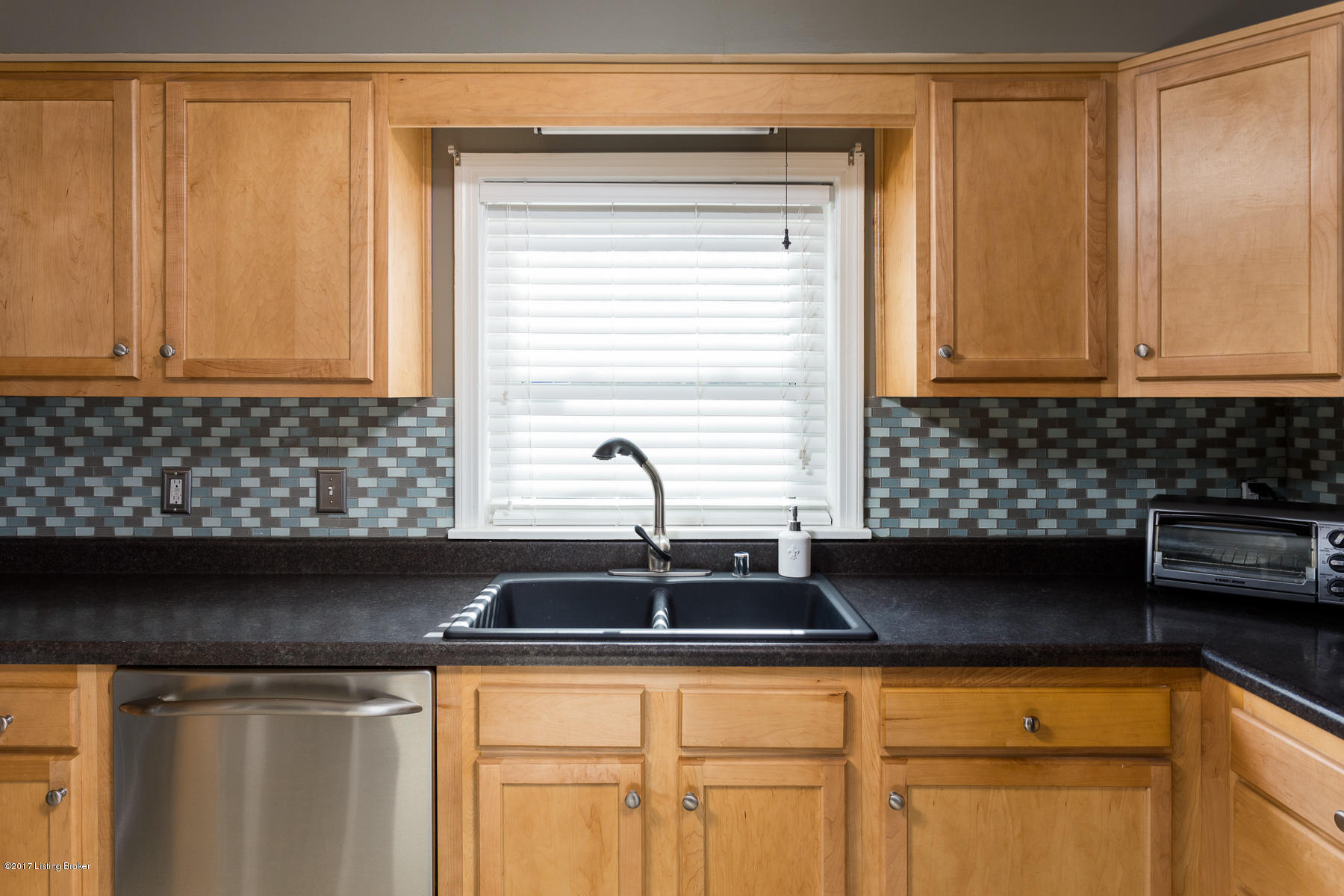 214 Wood Road Louisville, KY 40222 - Photo 15 of 31 Kitchen