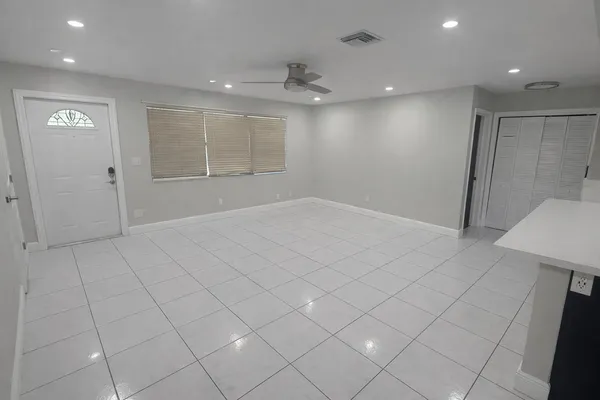 $469,000 | 2800 Southwest 9th Street, Fort Lauderdale, FL 33312