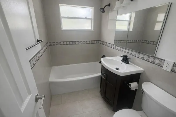 $469,000 | 2800 Southwest 9th Street, Fort Lauderdale, FL 33312