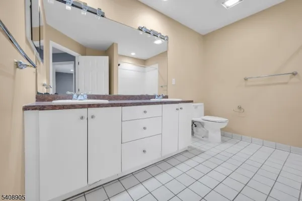 $711,000 | 52 Gordon Circle, Parsippany, NJ 07054