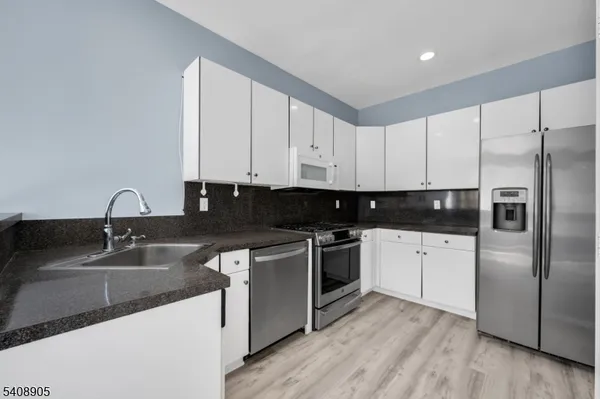 $711,000 | 52 Gordon Circle, Parsippany, NJ 07054