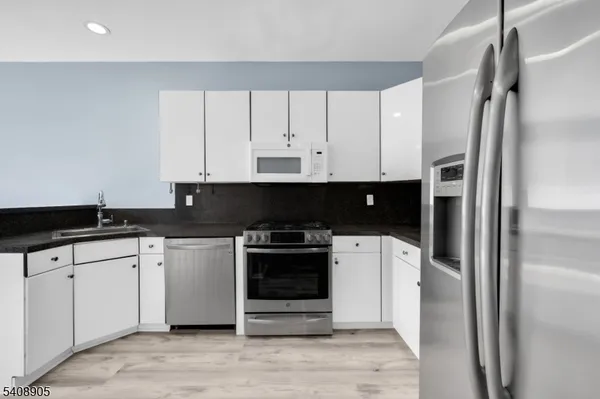 $711,000 | 52 Gordon Circle, Parsippany, NJ 07054