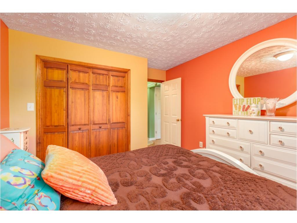 446 Red Hill Road Butler, TN 37640 - Photo 13 of 34 Photo 15
