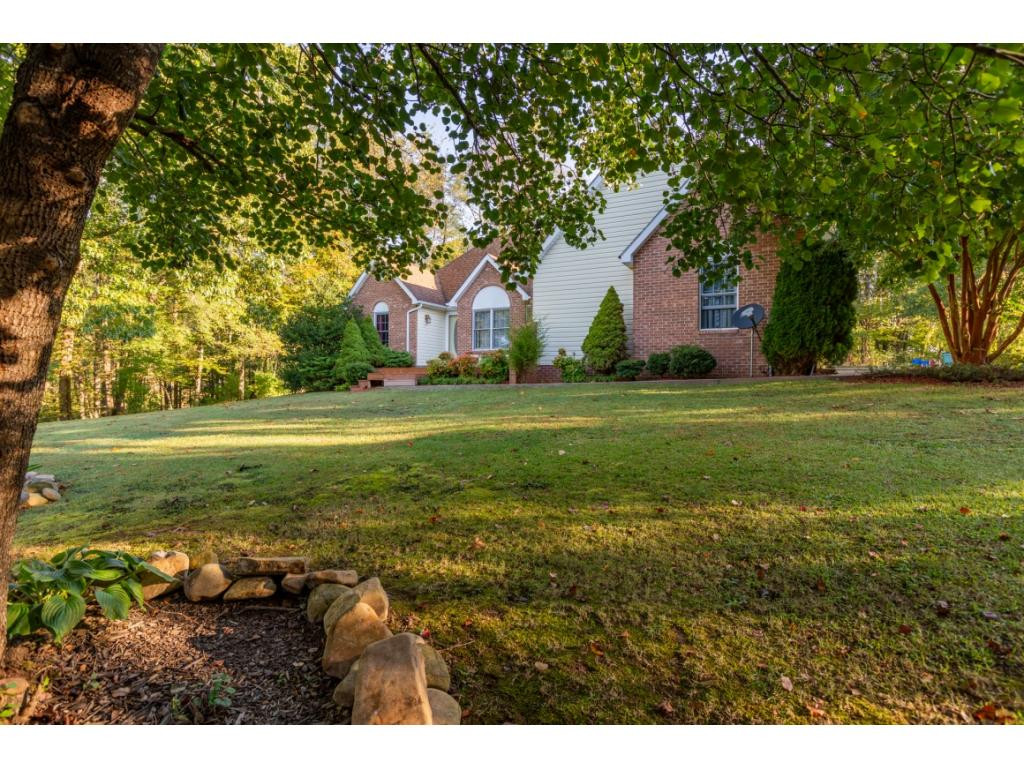 446 Red Hill Road Butler, TN 37640 - Photo 25 of 34 Photo 28