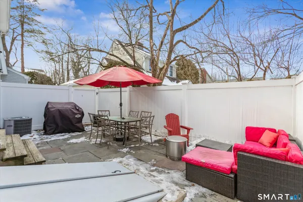 $535,000 | 59 Woodway Road, Unit 1, Stamford, CT 06907