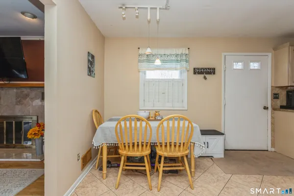 $535,000 | 59 Woodway Road, Unit 1, Stamford, CT 06907