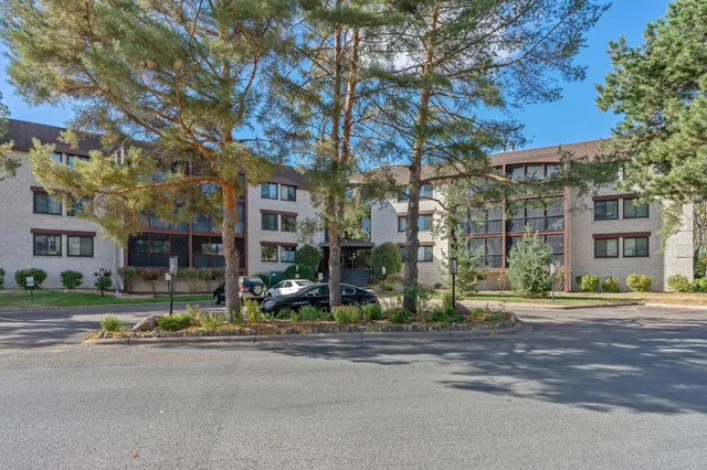 $99,999 | 4710 58th Avenue North, Unit 208, Crystal, MN 55429