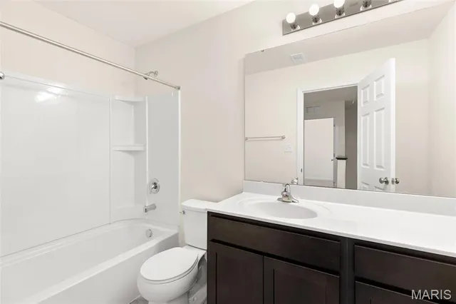 $295,899 | 2205 Heatherfield Drive, Rolla, MO 65401