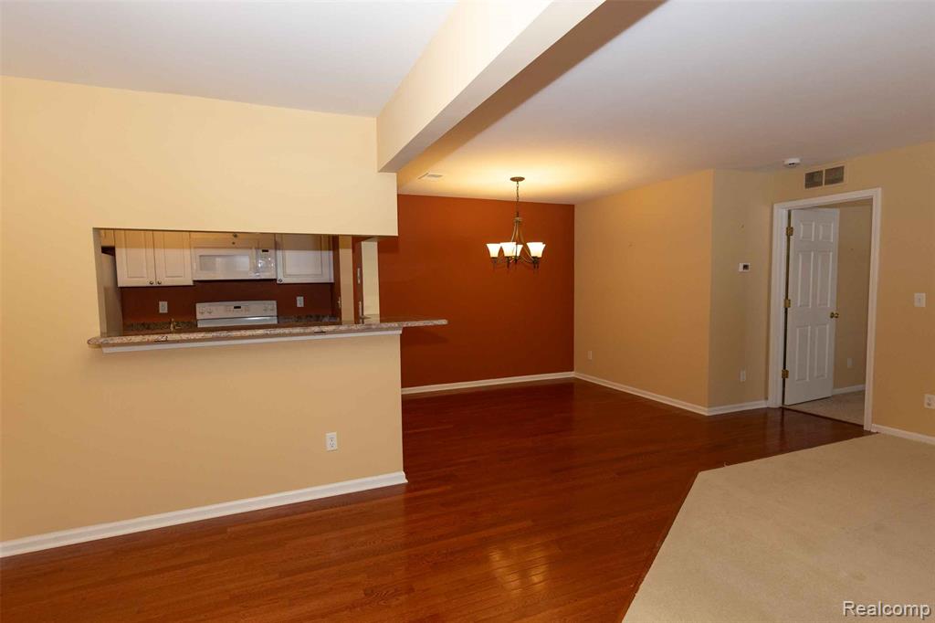 3526 Tremonte Circle Rochester, MI 48306 - Photo 4 of 42 Gallery Image 4