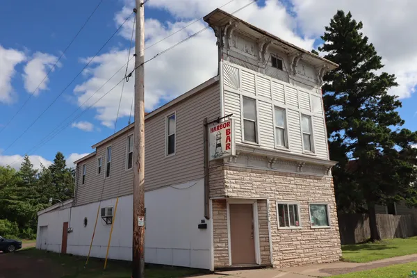 $149,900 | 1222 Lake Shore Drive East, Ashland, WI 54806