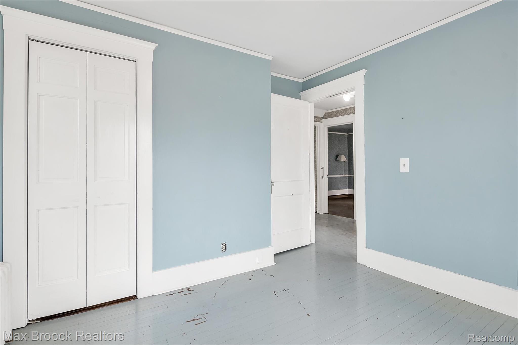 2300 West Maple Road Bloomfield Hills, MI 48301 - Photo 20 of 50 28-2300-W-Maple-Rd-WindowStill-Real-Estate-Photography-28.jpg