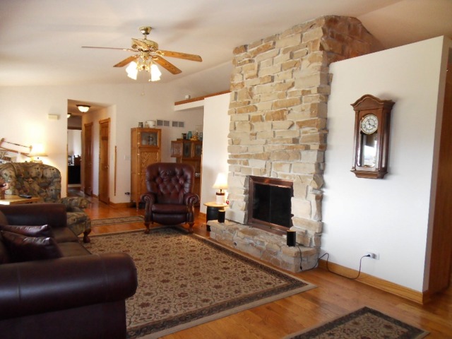 3N838 Meredith Road Maple Park, IL 60151 - Photo 6 of 25