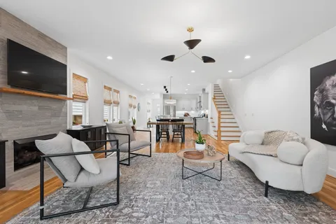 $1,000,000 | 2815 West Kirkwood Avenue, Nashville, TN 37204