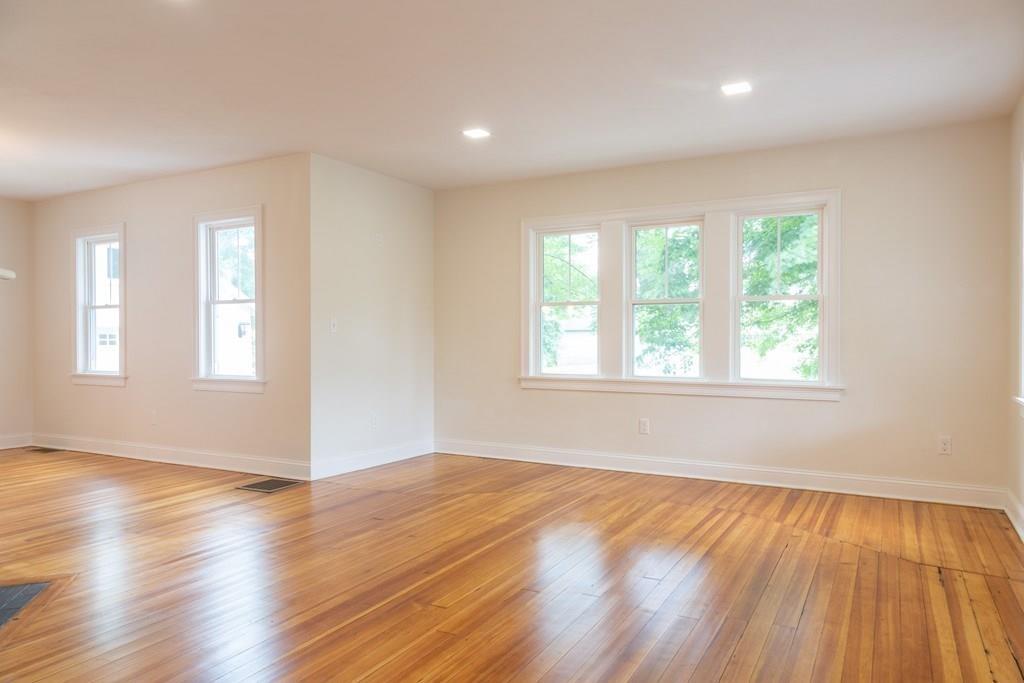 114 Petersham Road Hardwick, MA 01037 - Photo 10 of 29