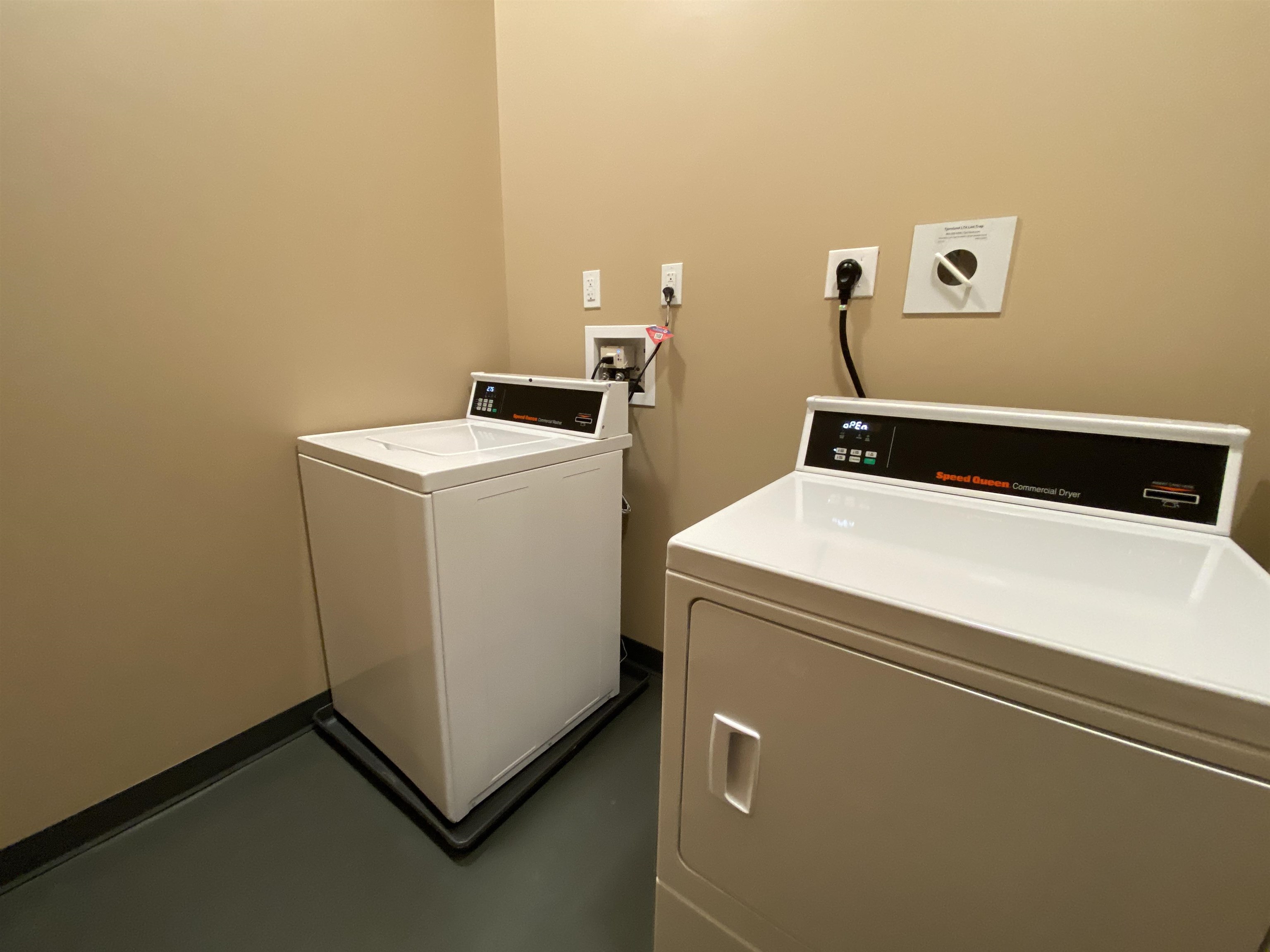 83 Hanover Street, Unit 310 Manchester, NH 03101 - Photo 36 of 47