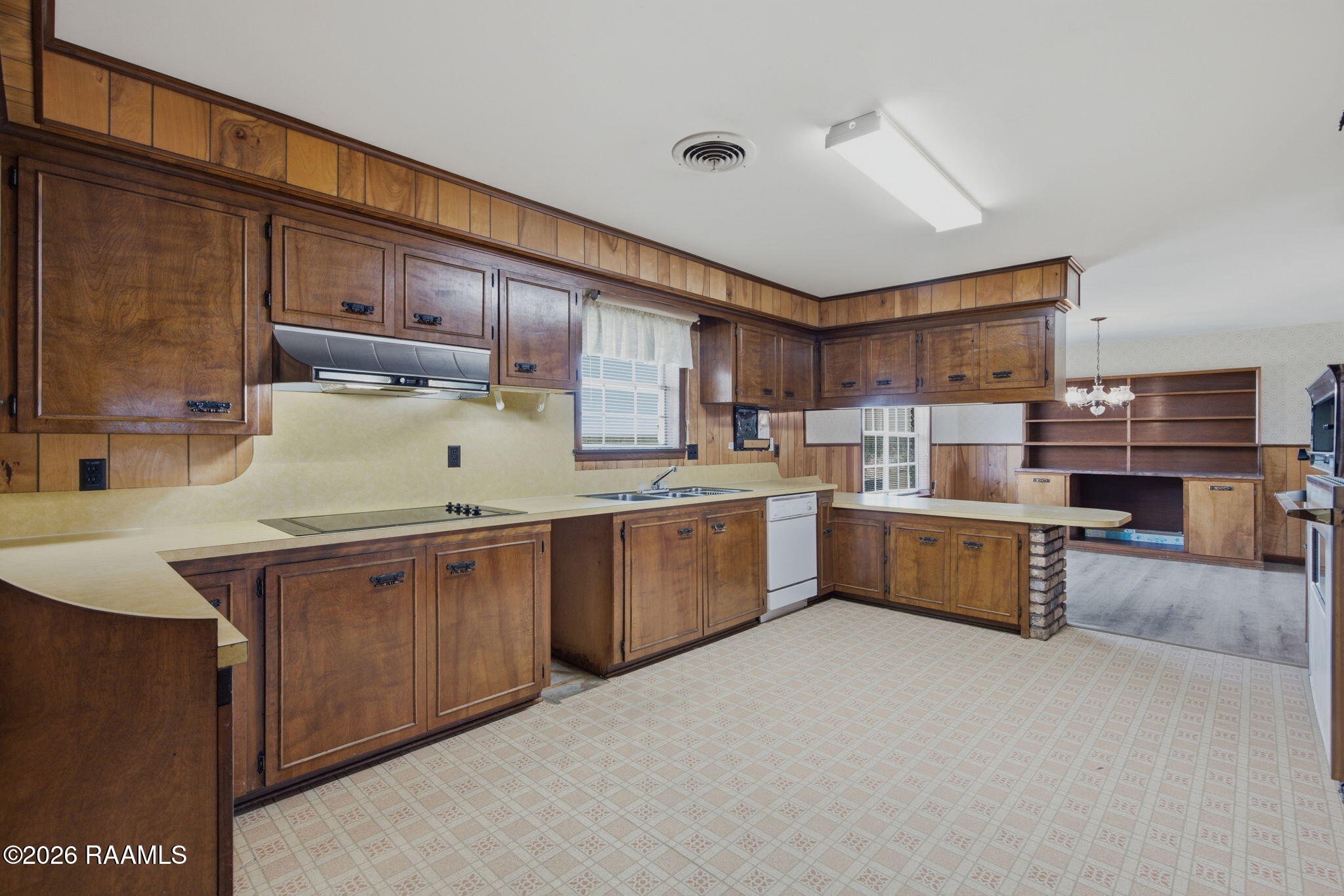 7228 Ellie Benoit Road Gueydan, LA 70542 - Photo 5 of 22 Kitchen