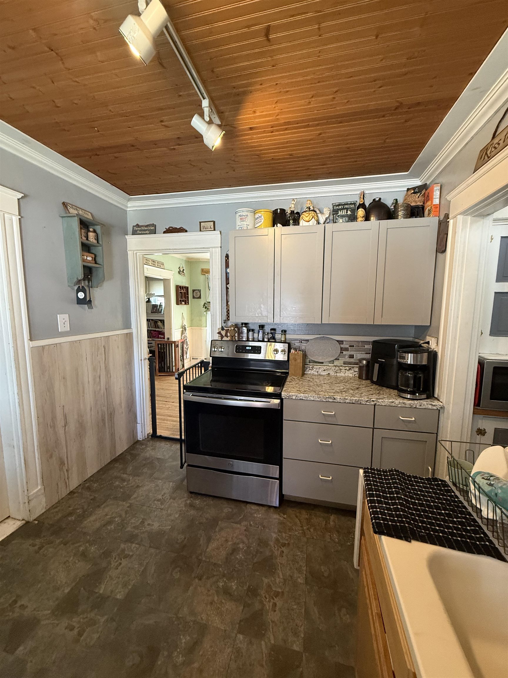 22 Coolidge Road Springfield, VT 05156 - Photo 44 of 55