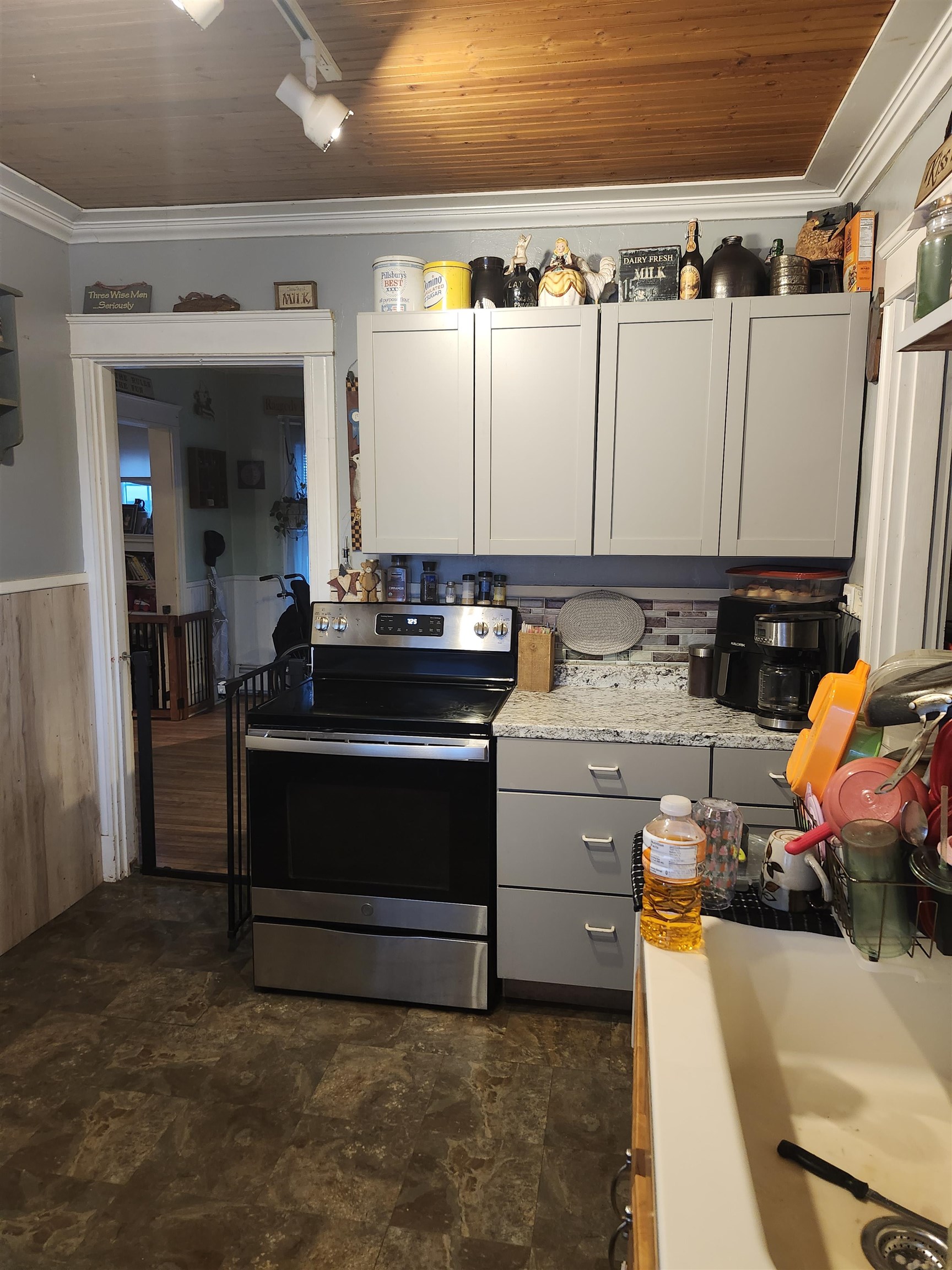22 Coolidge Road Springfield, VT 05156 - Photo 8 of 55