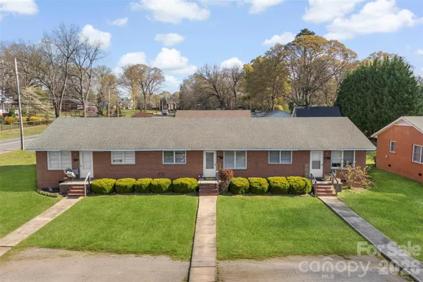 $995,000 | 704 Secrest Avenue, Belmont, NC 28012