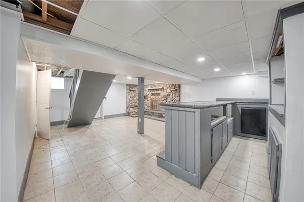 a view of a storage & utility room