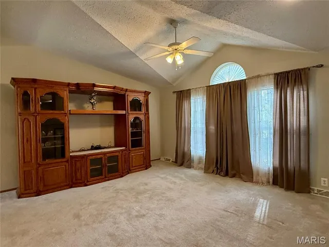 $235,000 | 220 North Sheldon Avenue, Kahoka, MO 63445