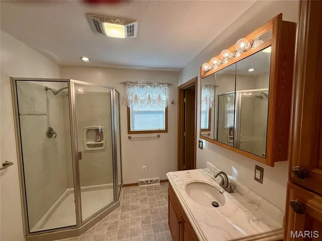 $235,000 | 220 North Sheldon Avenue, Kahoka, MO 63445