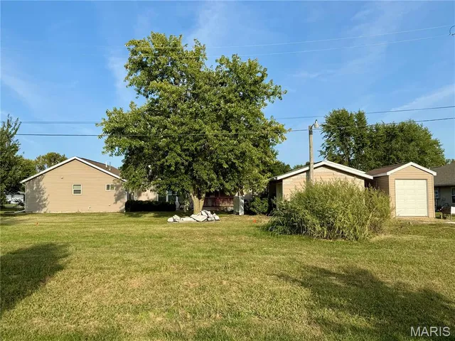 $235,000 | 220 North Sheldon Avenue, Kahoka, MO 63445