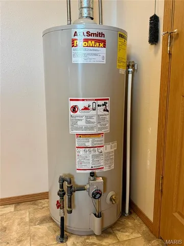 $235,000 | 220 North Sheldon Avenue, Kahoka, MO 63445