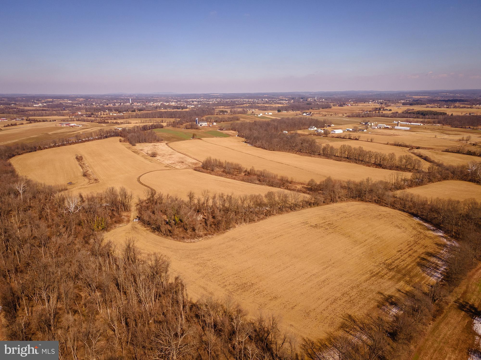 Crouse Mill Road Taneytown, MD 21787 - Photo 3 of 25 a view of an ocean