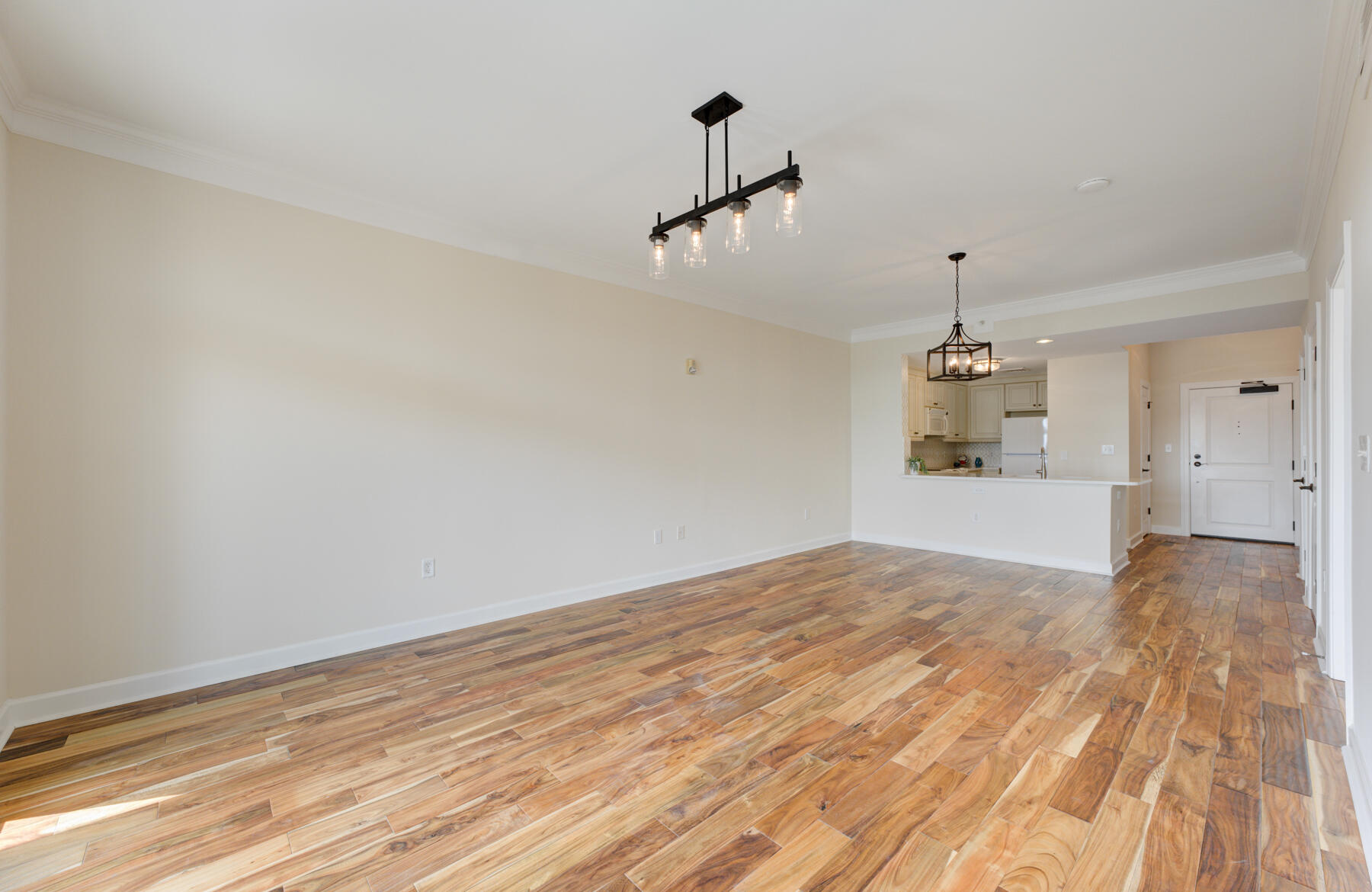 33 Calhoun Street, Unit 226 Charleston, SC 29401 - Photo 11 of 38 33 Calhoun St, Charleston SC (12)