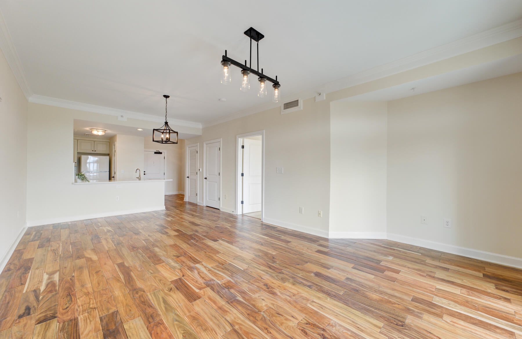 33 Calhoun Street, Unit 226 Charleston, SC 29401 - Photo 12 of 38 33 Calhoun St, Charleston SC (13)