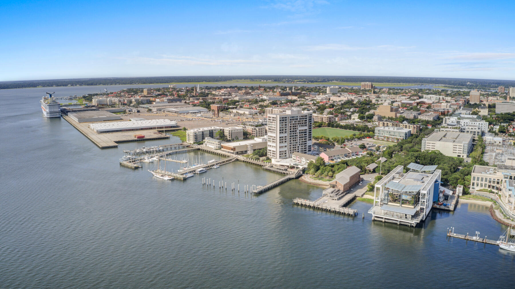 33 Calhoun Street, Unit 226 Charleston, SC 29401 - Photo 37 of 38 33 Calhoun St, Charleston SC (37)
